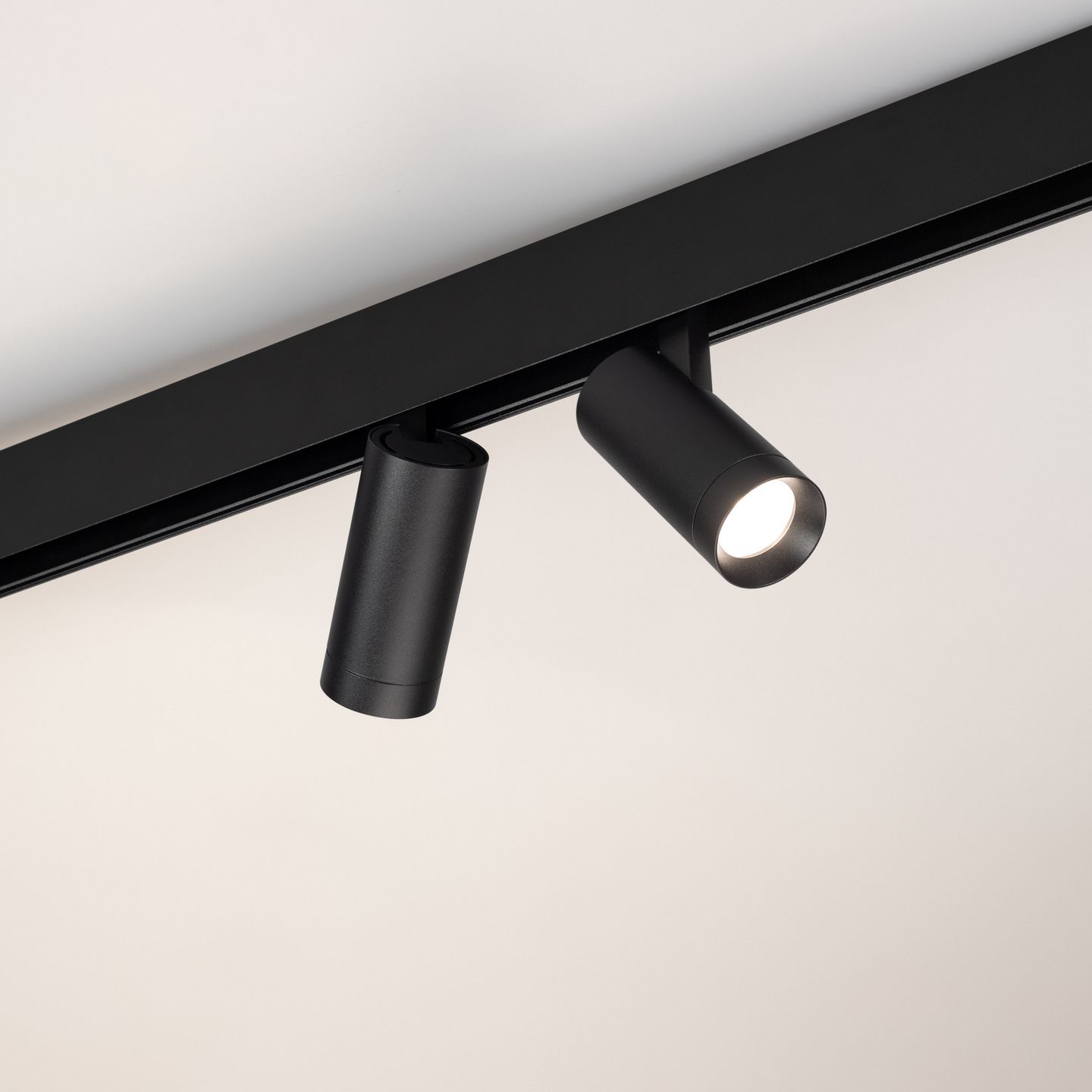 c_DL-12600-0654.jpg