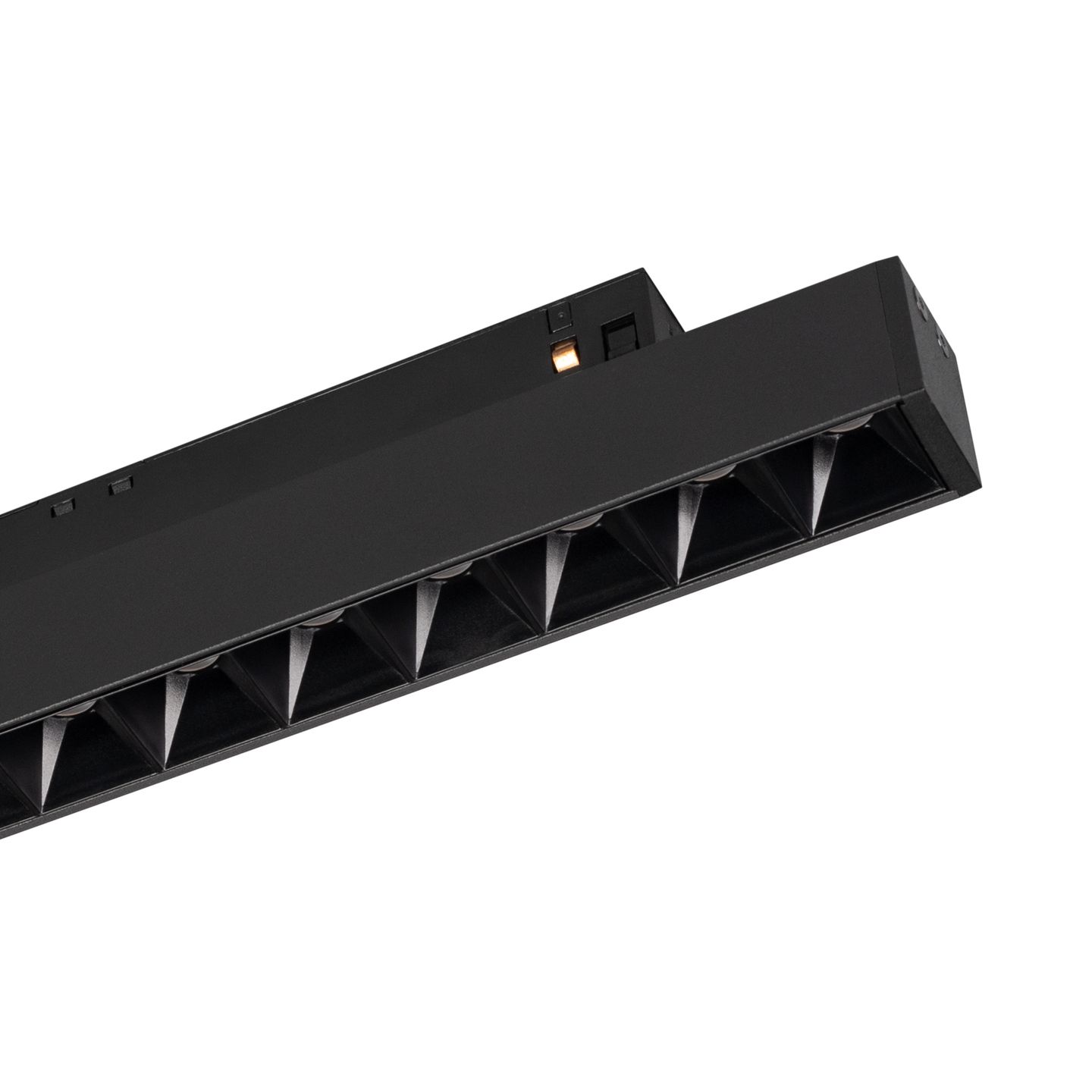 b_DL-12600-0542.jpg